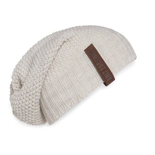 Knit Factory - Coco Beanie Mütze in Beige - mit Schlaufe